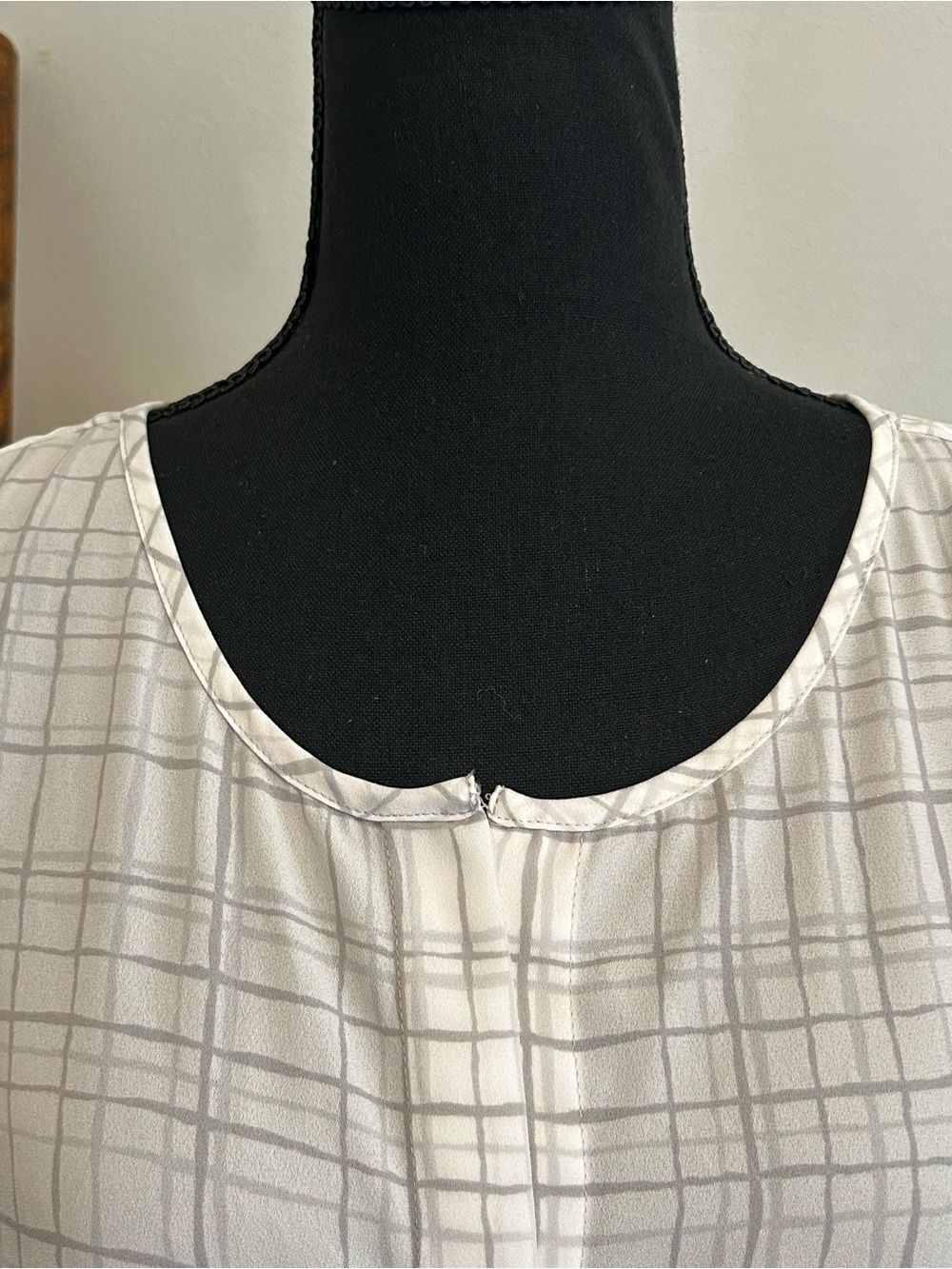 Calvin Klein Jeans White Button-Down Shirt with Gray Grid Size XL - Picture 4 of 8